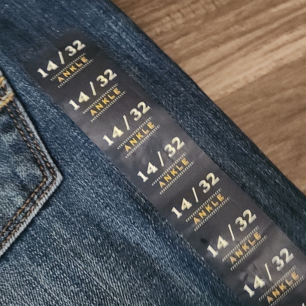 Lucky Brand Sofia Bootcut Ankle Jeans Size 14/ 32 Inseam 30' NWT - Picture 7 of 14
